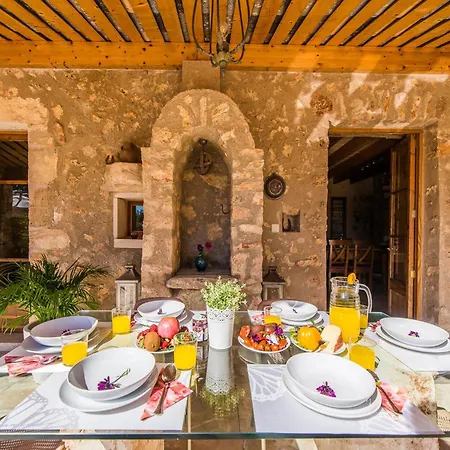 3-bedroom Charming In Mallorca Tatil Evi